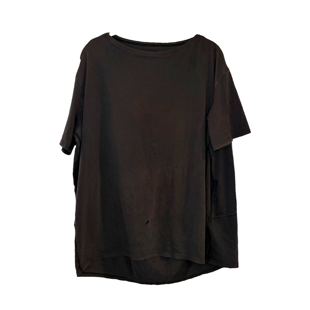 Lululemon Back In Action Short Sleeve Shirt Solid Black Size 4 *FLAW*